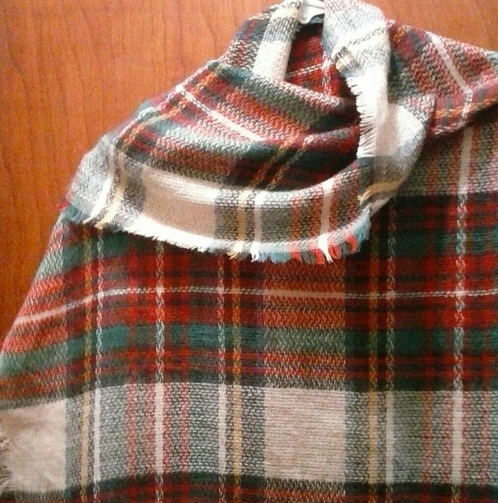 Large  Wrap Throw Light Soft  and Comfy